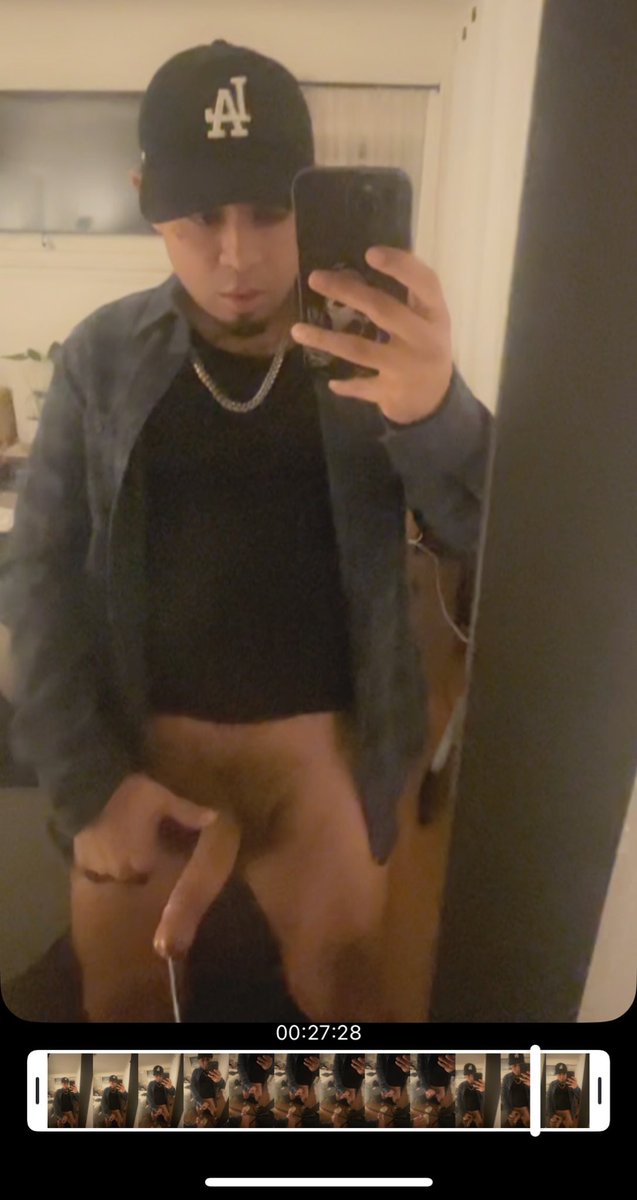 BaddestPapiTony's tweet photo. Who’s trynna see the full video of me nutting ? 👀💦💦. 

https://t.co/v4EK7yKl2W https://t.co/jS8TTw86OS