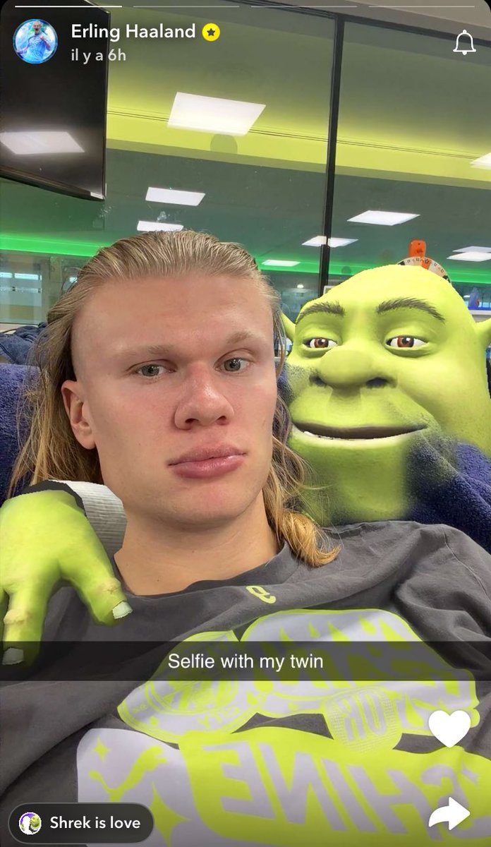 Blue Moon tweet media