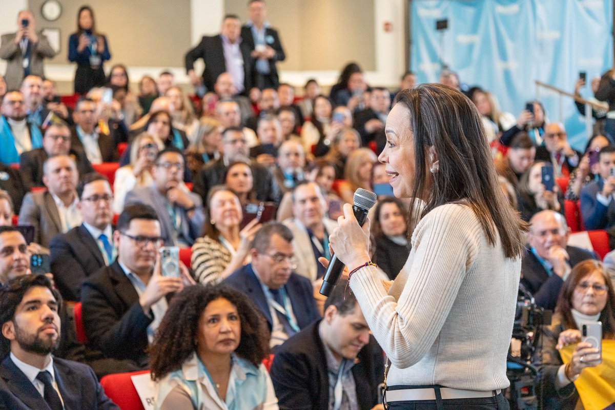 Líderes de Vente Mundo y de Vente Estados Unidos trazan ruta para la reconstrucción en Venezuela laconexionusa.com/lideres-de-ven…