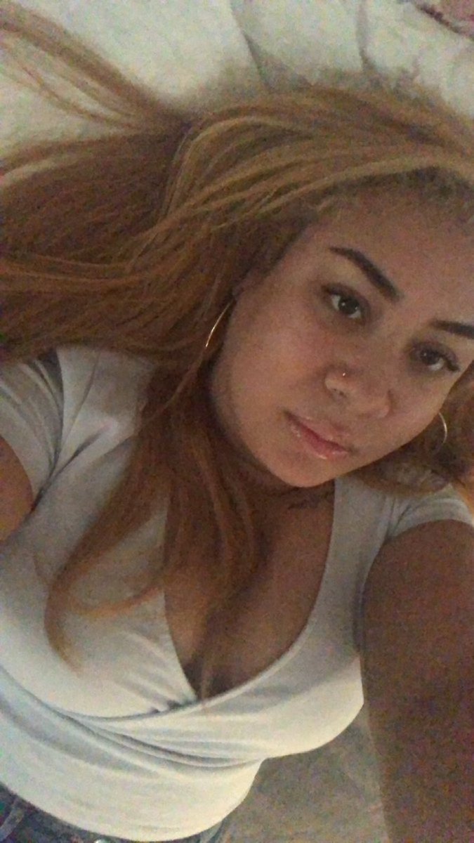 No makeup and I’m still hotter than any woman that would ever let you touch her 🥳

Findom femdom findomme femdomme