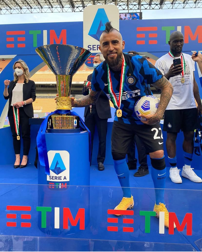 JavierIgnGV's tweet photo. @Smog_sgom @TermitoBostero vidal a la edad de de paul🤣🤣 https://t.co/wLEASdPrJQ