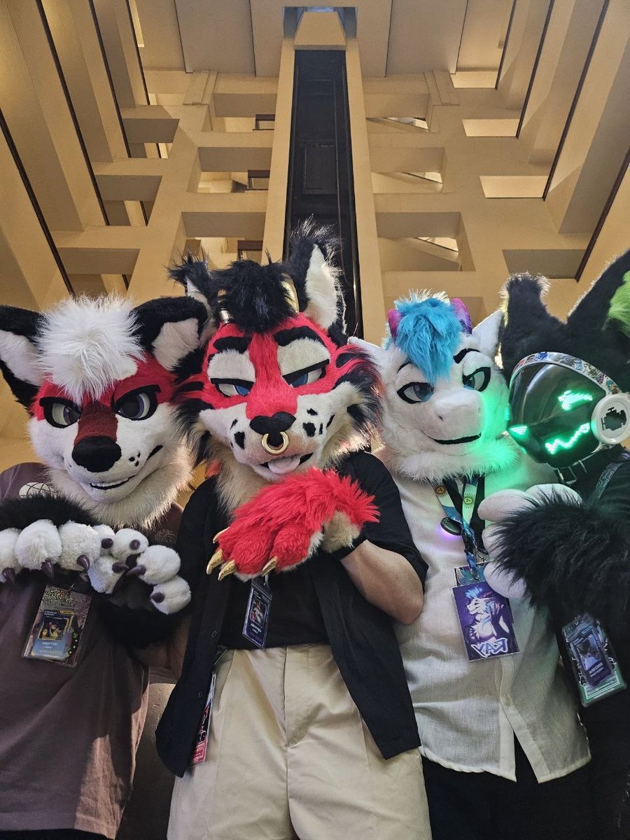 DUST ✨ tweet media