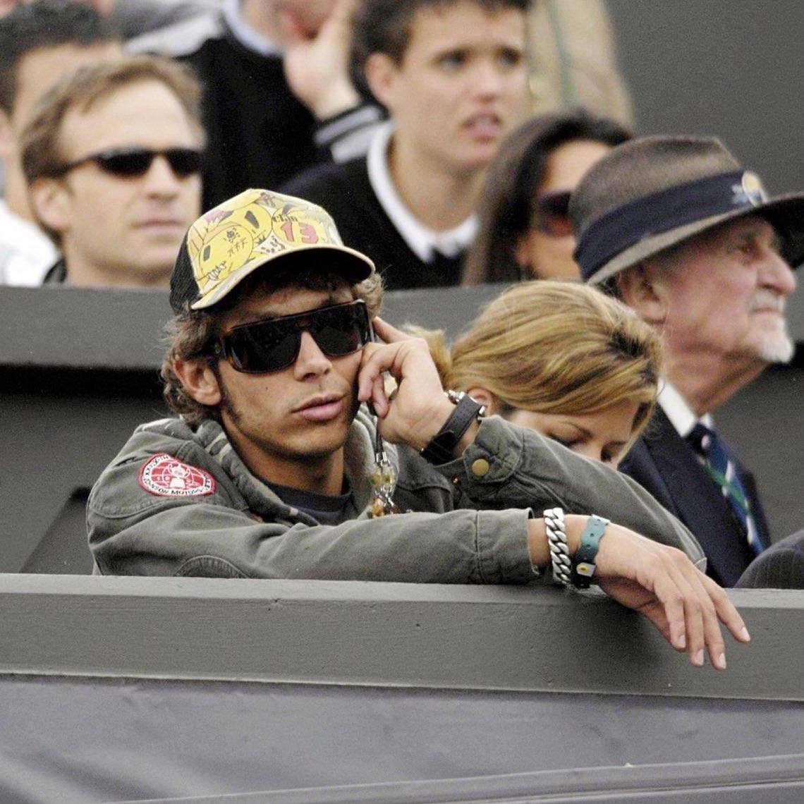 4644s's tweet image. valentino rossi in wimbledon, 2007