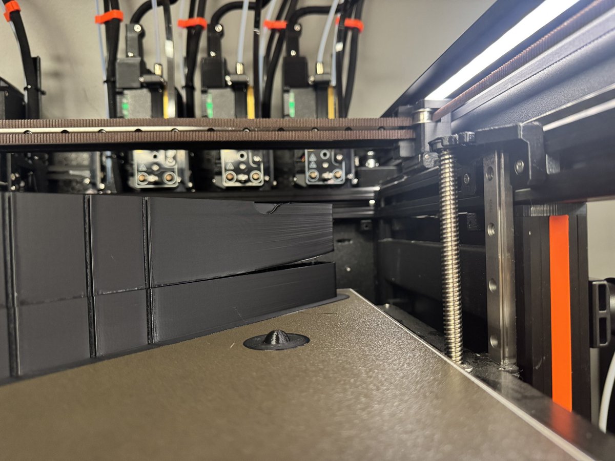 Uncle Jessy tweet media