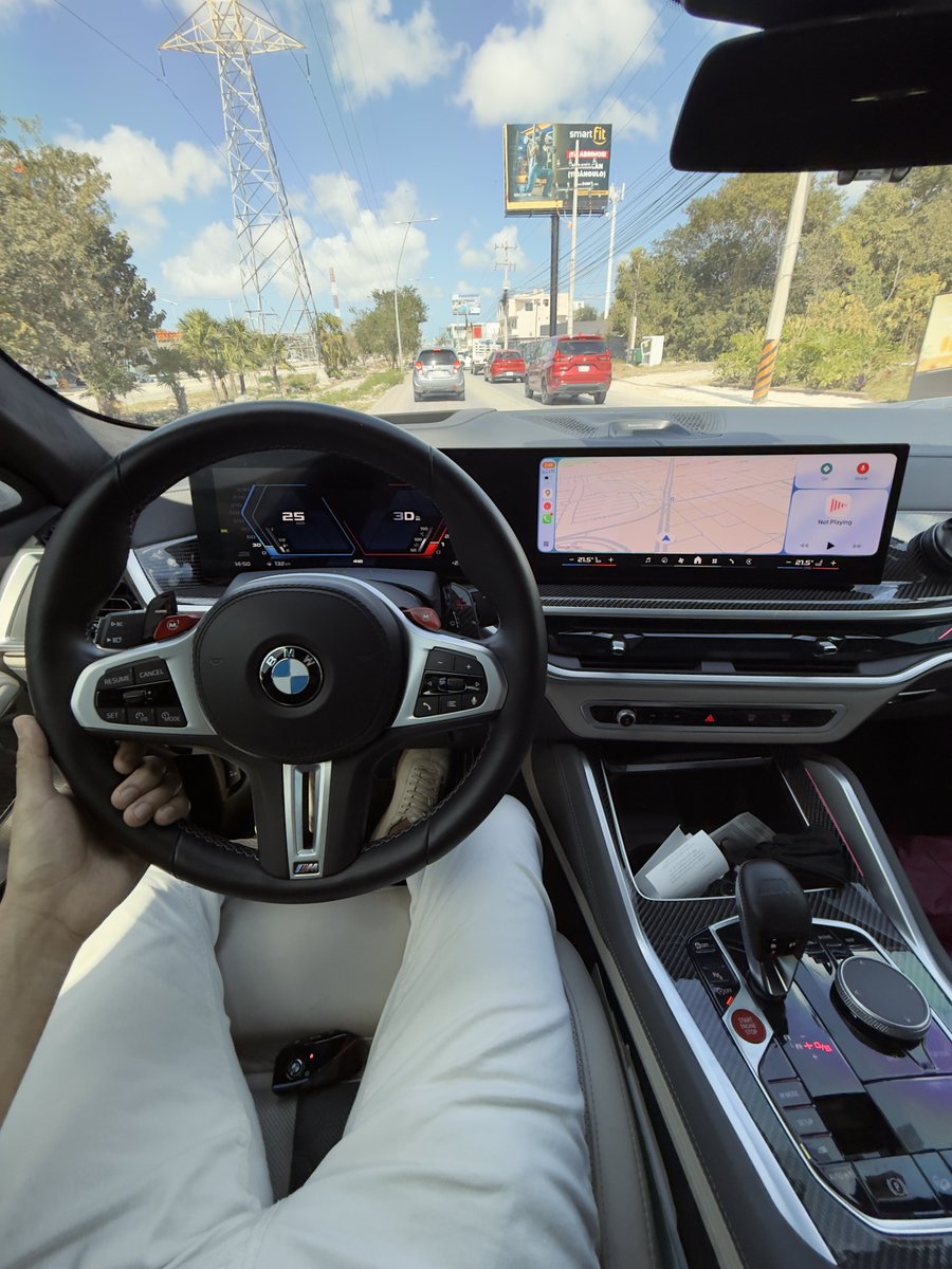 The only one tweet media