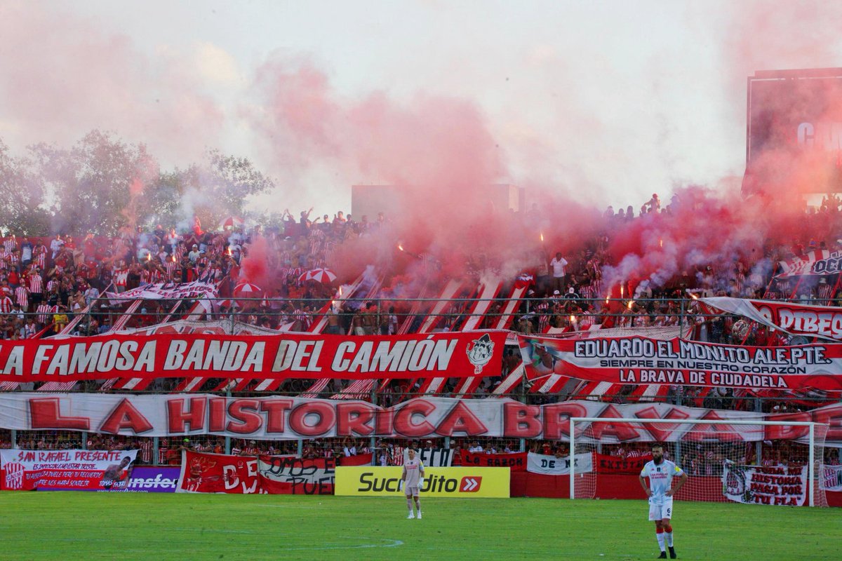 𝗘𝗹 𝗰𝗼𝗹𝗼𝗿 𝗱𝗲 𝗹𝗮 𝗳𝗶𝗲𝘀𝘁𝗮 𝗲𝗻 𝗖𝗶𝘂𝗱𝗮𝗱𝗲𝗹𝗮 😍🇦🇹