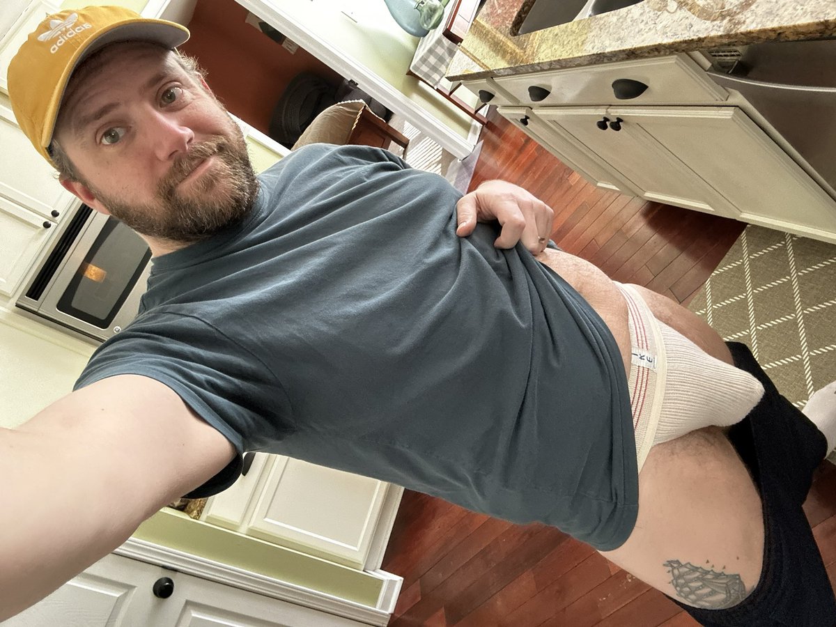 ThiccBooksXXX tweet media