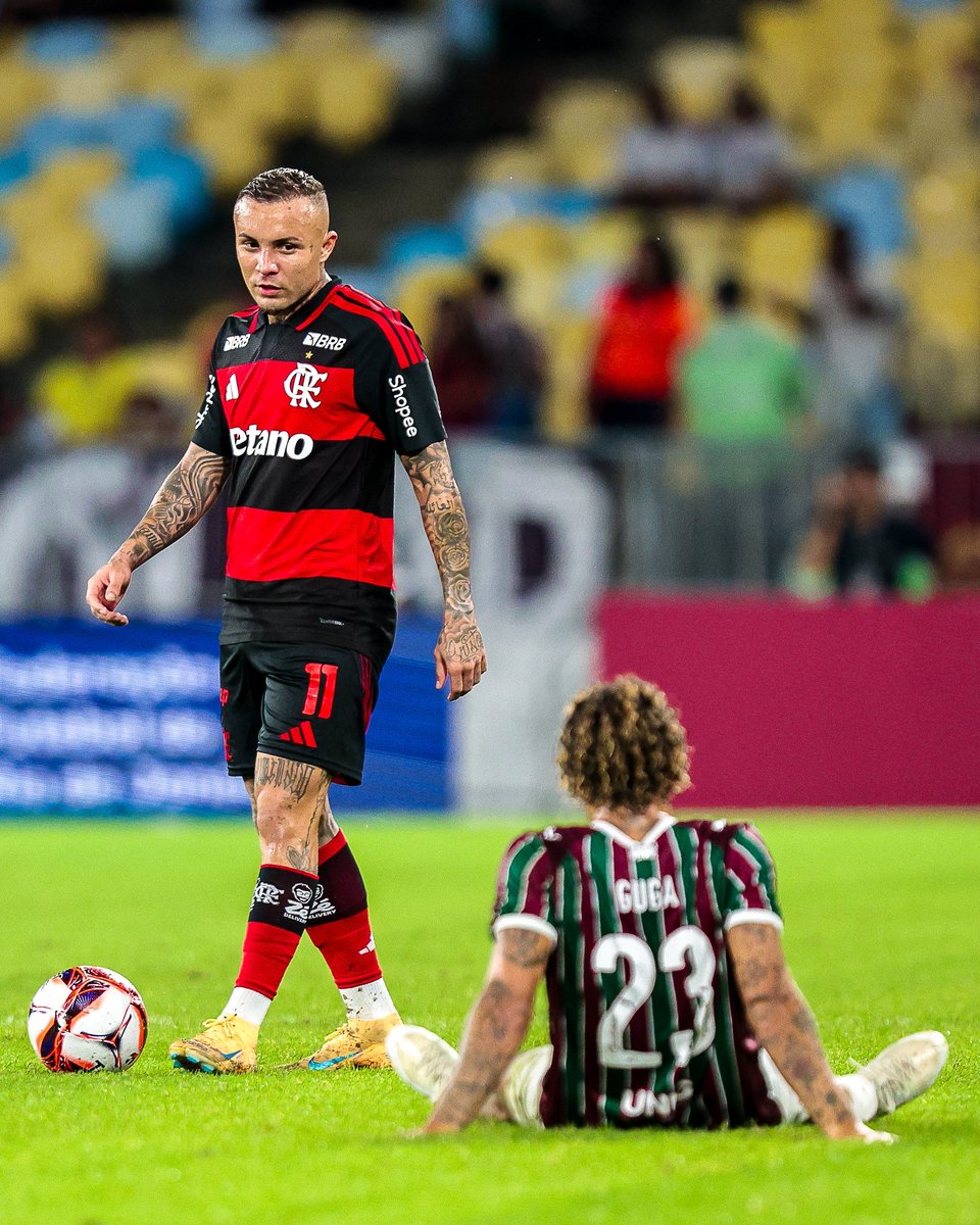 sourubronegrooo's tweet photo. Se o Flamengo confirmar a vaga para a final hoje à noite, será o sexto Fla-Flu em sete anos e oitava final do Mengão em 8 anos.

Final do carioca de 2019: Fla-Vas (Fla Campeão)
Final do carioca de 2020: Fla-Flu (Fla Campeão)
Final do carioca de 2021: Fla-Flu (Fla Campeão)
Final do carioca de 2022: Fla-Flu (Flu Campeão)
Final do carioca de 2023: Fla-Flu (Flu Campeão)
Final do carioca de 2024: Fla-Nig (Fla Campeão)
Final do carioca de 2025: Fla-Flu (Fla Campeão)
Final do carioca de 2026: Fla-Flu ( ⏳️ )