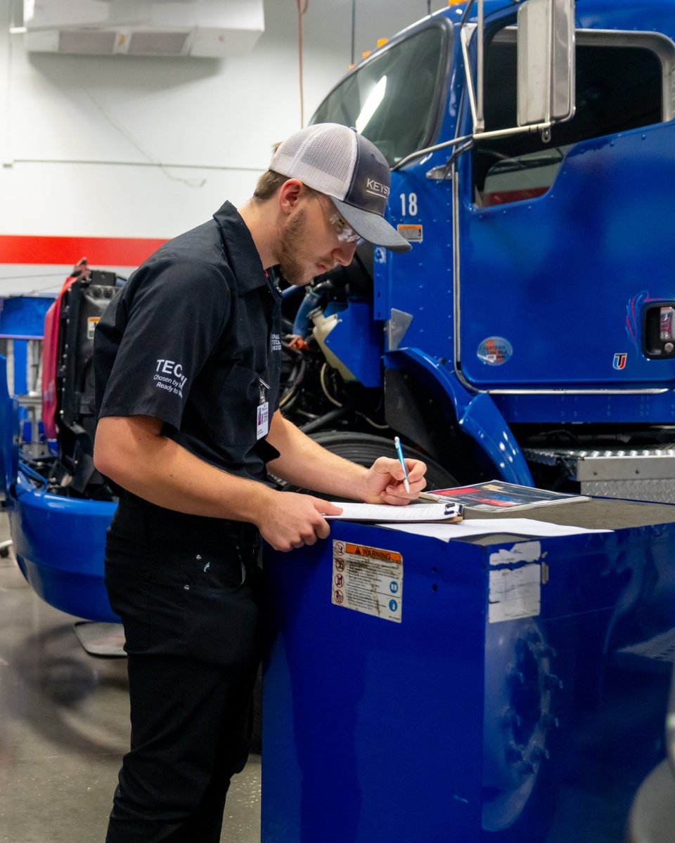 Universal Technical Institute tweet media