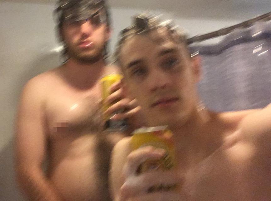 projecthailcath's tweet photo. the concept of Matt and Ryan’s post still being in the top 5 on the shower beer subreddit #supermega https://t.co/cdJ2ujtwCO