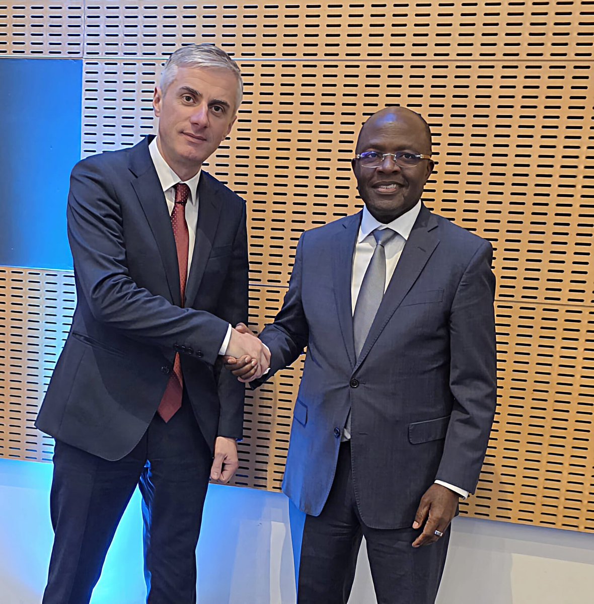 ITUBDTDirector's tweet image. Great to meet Goga Gulordava, Chairperson of the Communications Commission of Georgia. We discussed collaboration to strengthen regulatory frameworks for digital transformation. I thank the Commission for recently hosting the Digital Regulation Network and look forward to