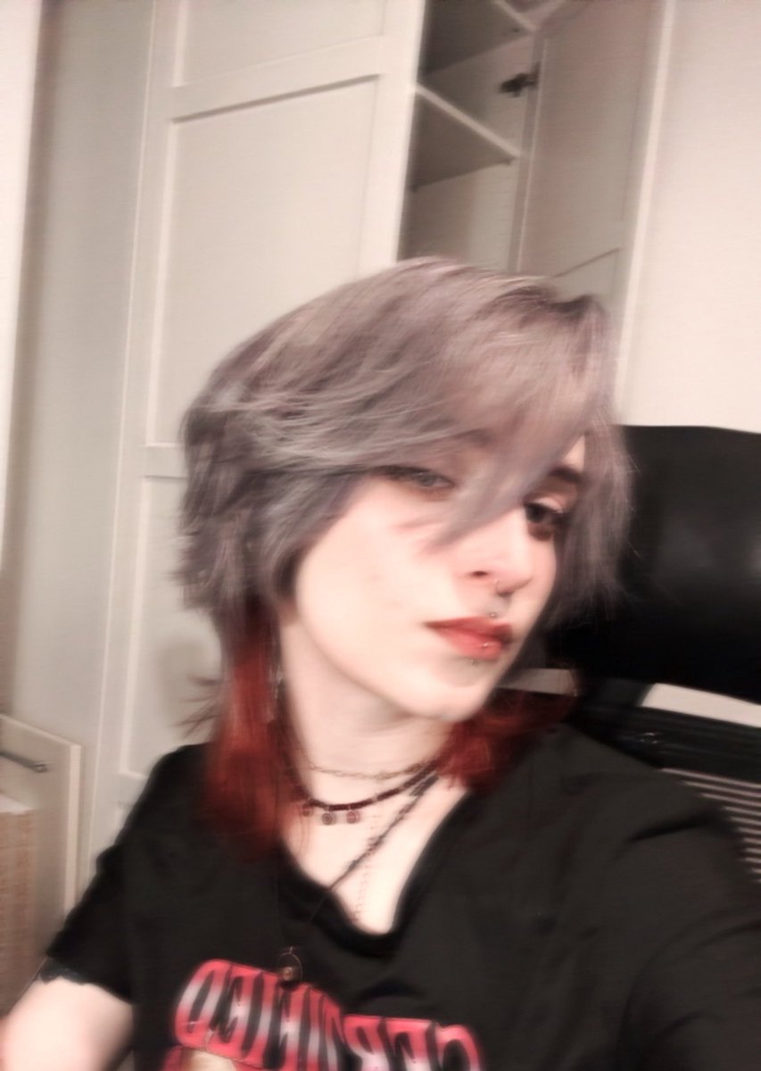 BEE 🎭||faelight yuri pilled|| tweet media