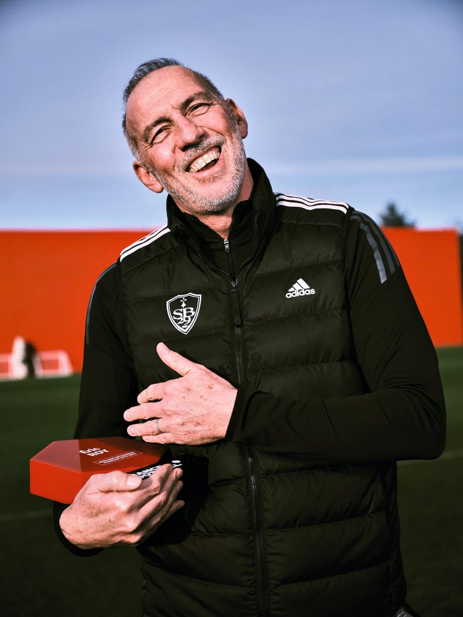BrestOnAir's tweet photo. Juste un sourire dans votre soirée les amis. 
King. https://t.co/1XVymGZUe8