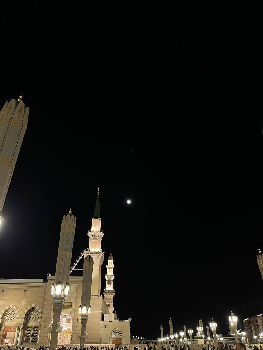 اللهم أدم علينا الأمن والأمان، واحرسنا بعينك التي لاتنام