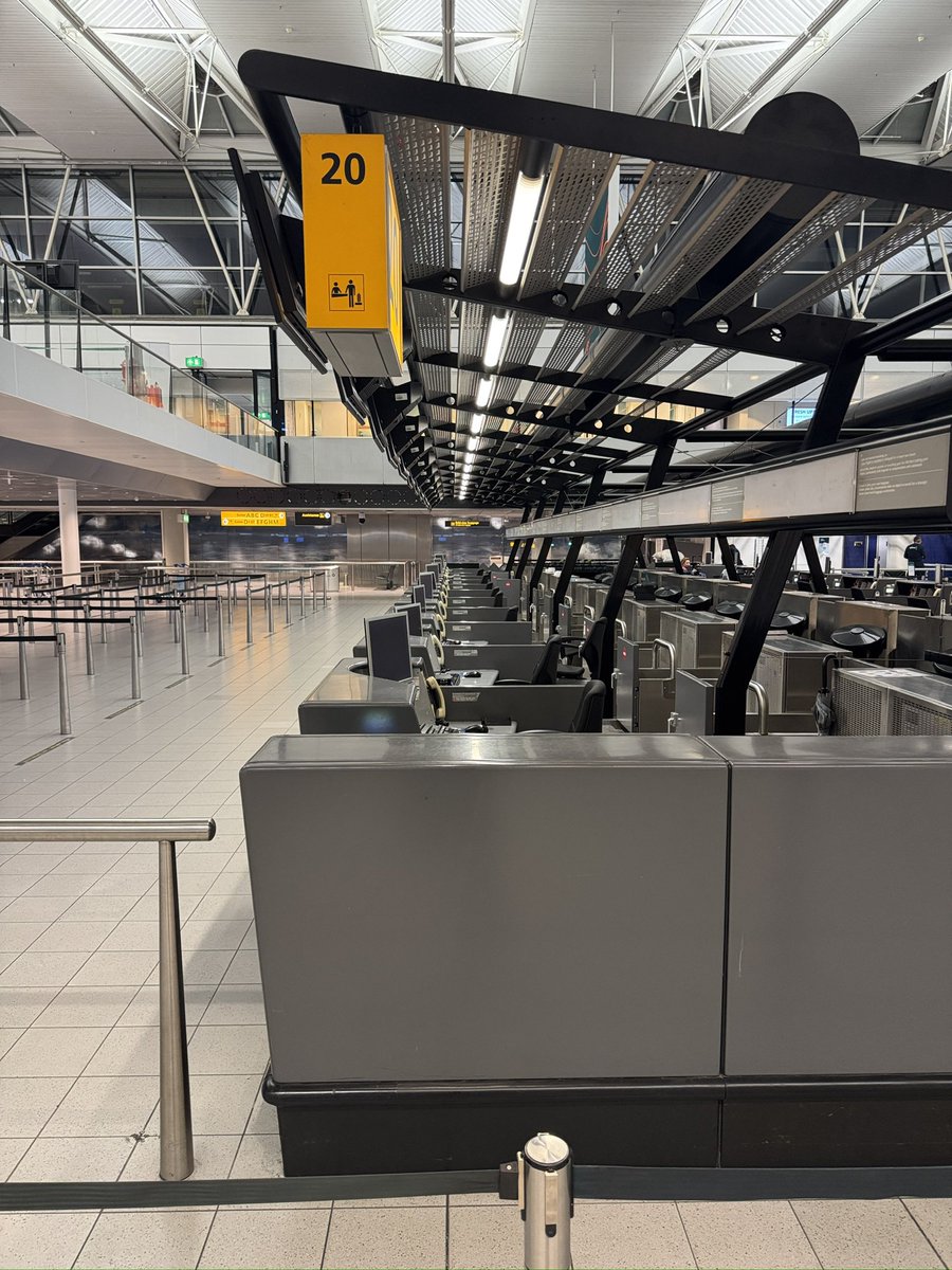topjanuj's tweet photo. @etihad just landed at Amsterdam airport and they are saying that etihad has just closed it counter from here permanently 😳😳no one from etihad is to be seen here https://t.co/BM5EyAcXz0