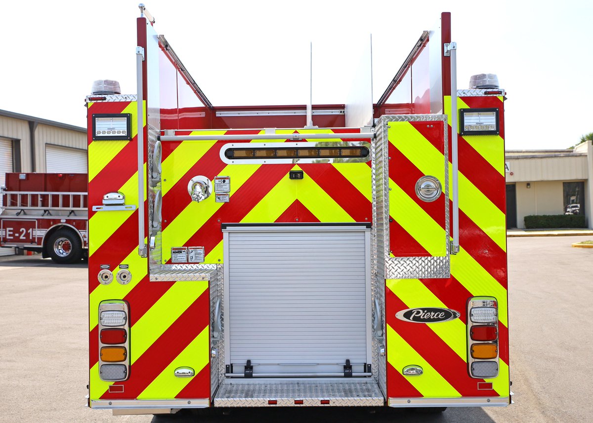 PierceMfg's tweet image. Red, shiny, new and ready for you!
Make this #Freightliner Top Mount #Pumper yours by contacting your local Pierce dealer: piercemfg.com/find-a-dealer
Overall Height: 10’ 3”⁠
Overall Length: 34’ 2”⁠
Pump: Waterous, 1,500 gpm⁠
Tank: 750-gallon⁠
GVW: 39,300 lbs⁠
Job Number: 42090