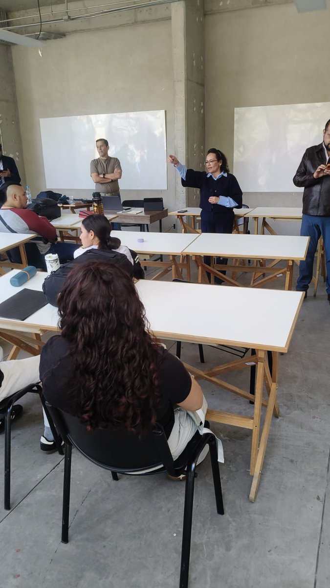 UNRCastellanos's tweet photo. 🌟 ¡Se acabó el descanso, llegó el momento de transformar nuestra realidad! 🌟

La Dra. Alma @herr_marq inaugura en la U. A. Coyoacán y Copilco el inicio del Ciclo Escolar 2026-1. Hoy la UNRC retoma la educación pública como el motor del cambio. 💪🏽✨

#OrgulloUNRC https://t.co/QqvONe7jpn
