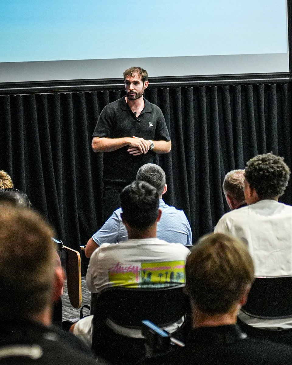 Pure Sweat tweet media