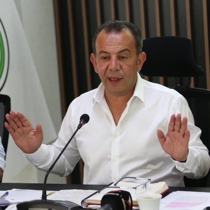 #SONDAKİKA

Bolu Belediye Başkanı Tanju Özcan tutuklandı.