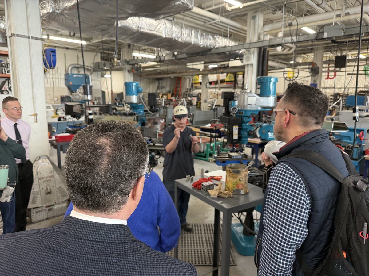 BPPrincipalVT Co-Moderator @UnlockTheMiddle tweet media