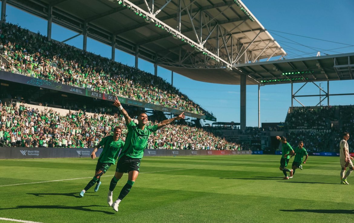 cam_pellegrino's tweet image. MLS Attendance 2/28-3/1:

1 #VWFC 24,533
2 #OrlandoCity 24,453
3 #SDFC 21,969
4 #CF97 20,872
5 #HoldItDown 20,853
6 #AustinFC 20,738
7 #RSL 20,660
8 #LAGalaxy 20,205
9 #MNUFC 19,609
10 #SportingKC 18,522
11 #DOOP 18,513
12 #Quakes74 16,159
13 #Rapids96 16,113
14 #RBNY 15,087