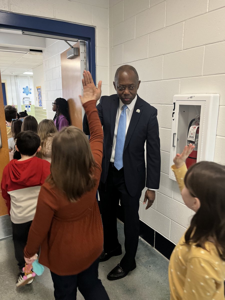 Dr. Elie Bracy III tweet media