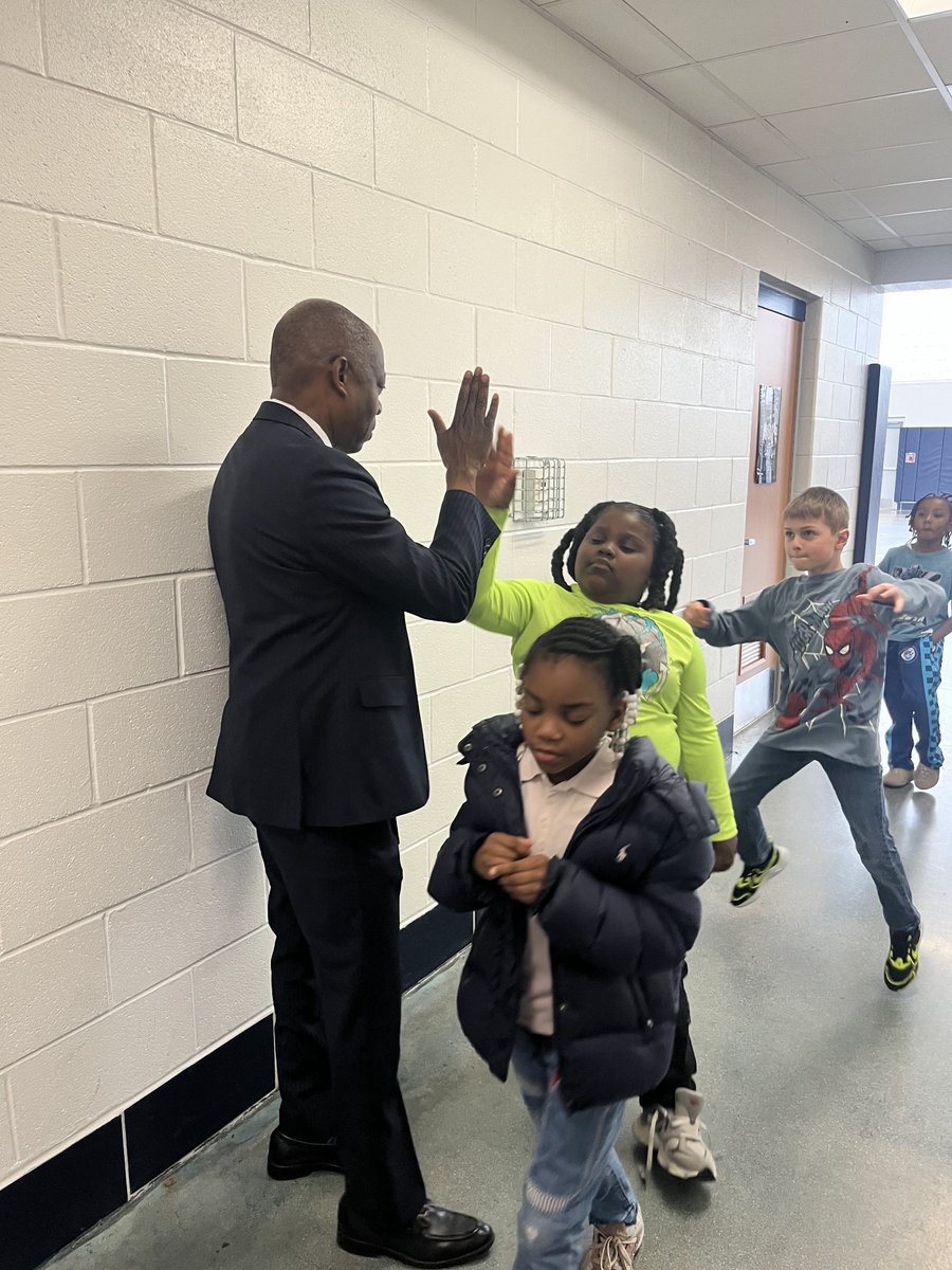 Dr. Elie Bracy III tweet media