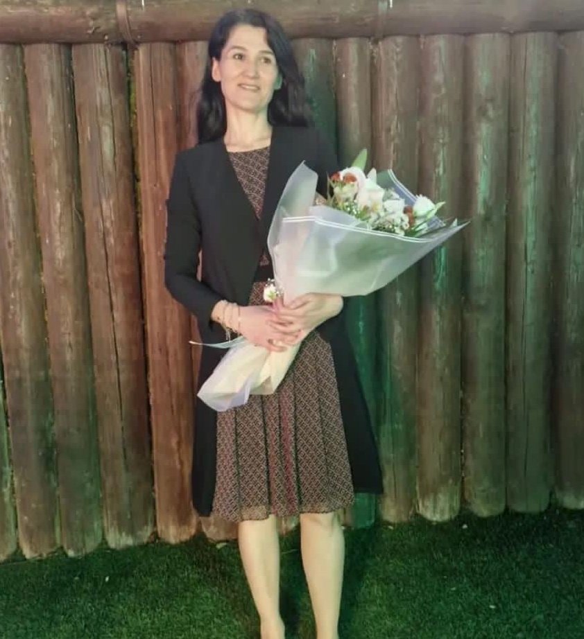 BAHR32's tweet photo. Çekmeköy’de bir meslek lisesinde, 17 yaşındaki öğrencisi tarafından bıçaklanarak hayatını kaybeden öğretmen "Fatma Nur Çelik" . Yazıklar olsun. Böyle canilere hâlâ 'suça sürüklenen çocuk' diyorsunuz. En ağır cezalar verilmesi için daha kimler ölmelidir #ÖğretmenSahisizDeğildir https://t.co/IHUv8TbXsE