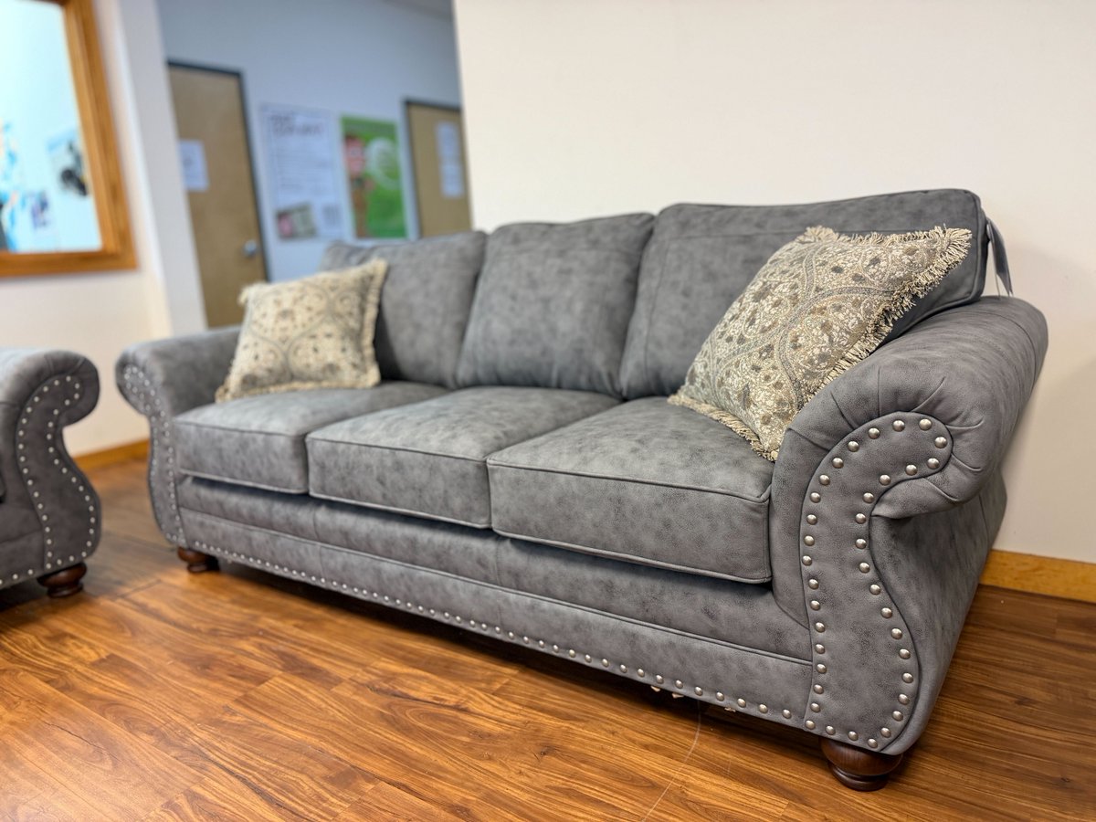 SmartWayTN's tweet photo. HUGHES 2PC Living Room Set (Love Seat &amp; Sofa). Only $29.99/wk for 91 wks | Stock #14725.
✅ Quick Approval Process – https://t.co/5hTsfEfFJv
✅ No Credit Checks
✅ Delivery Available
Call (865) 247-6544 or stop by 8416 Kingston Pike today! https://t.co/nBRpVJF0HF