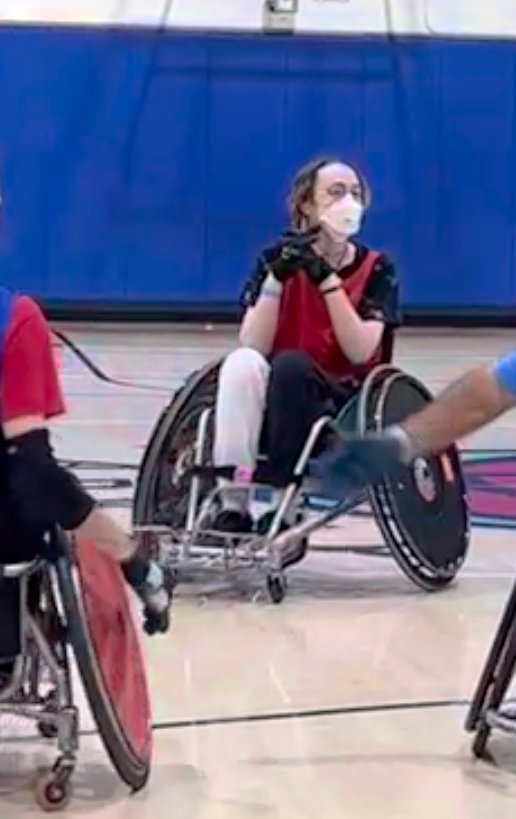 Casey 🤨 Ains tweet media