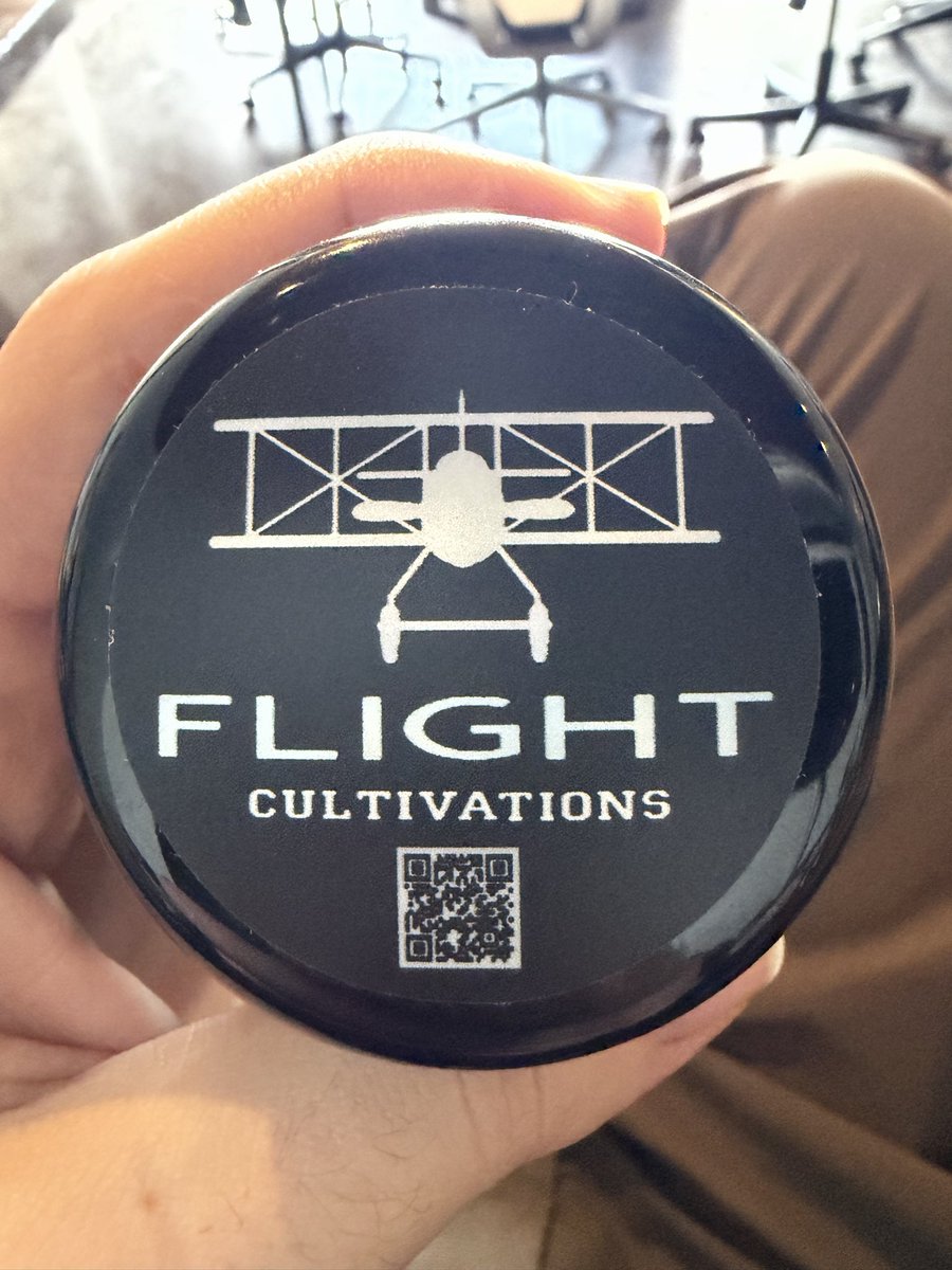 Rolled Up Reviews tweet media