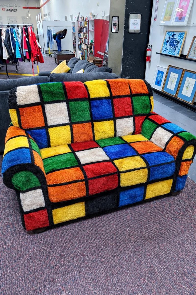 EmojiVIP tweet media