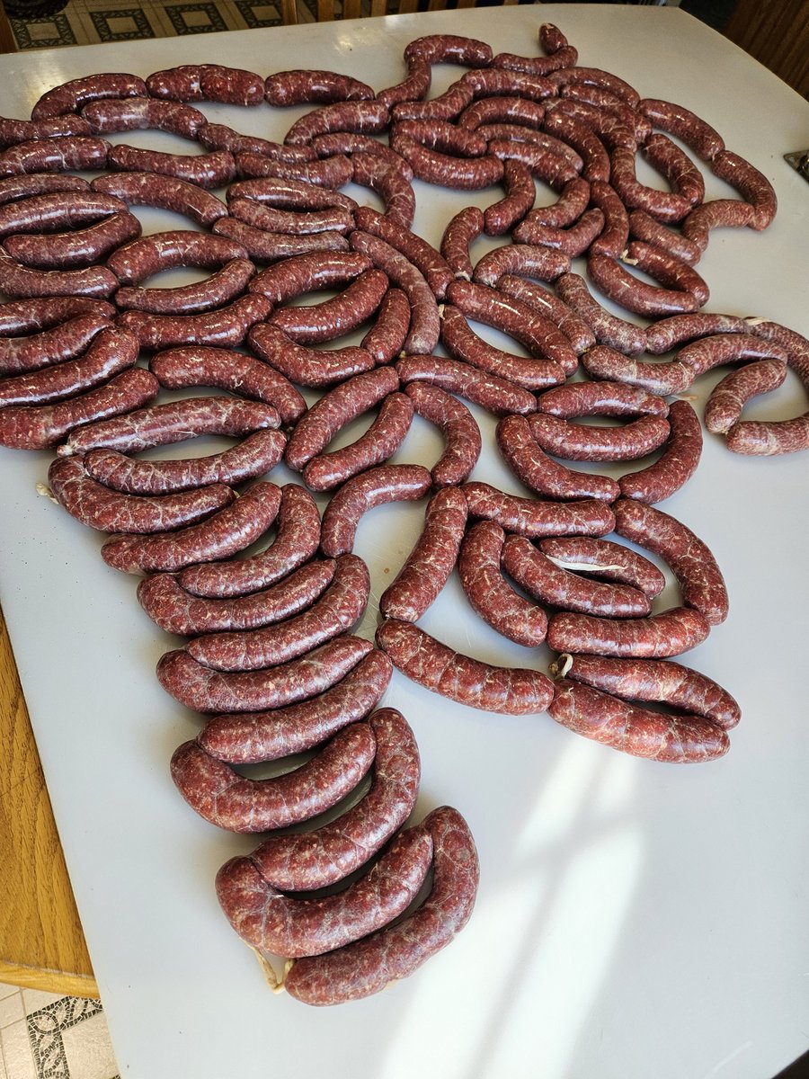 houndedliberty's tweet photo. Venison  brats ... no they won't be boiled https://t.co/MbrmYMm8TJ