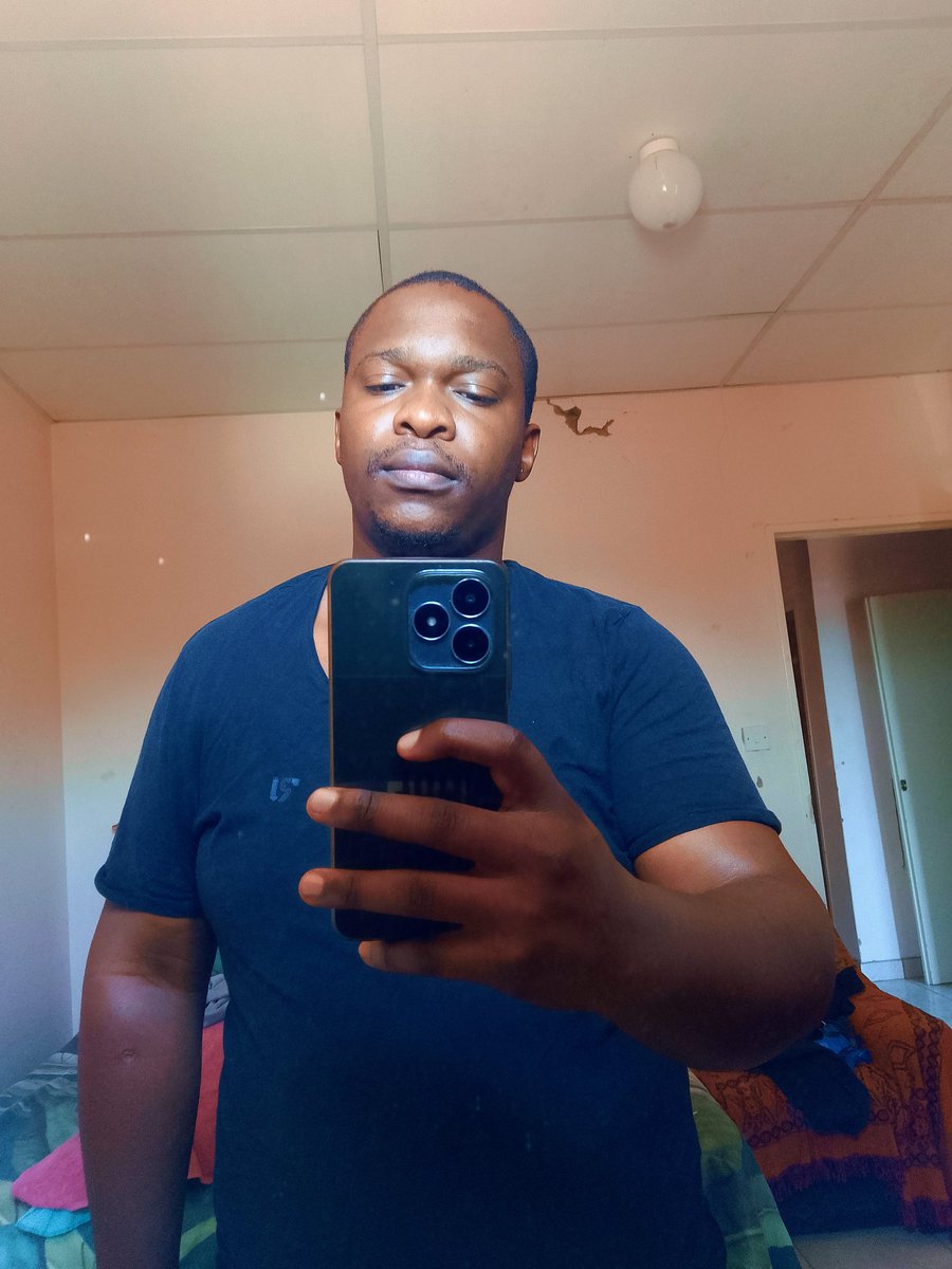 Tefo_LSCF's tweet photo. In every moment a choice exists. We can cling to the past or embrace the inevitability of change and allow a brighter future to unfold before us. Such an uncertain future may call for even more uncertain allies. Either way, a new day is coming whether we like it or not. https://t.co/EbnC2tt2UO