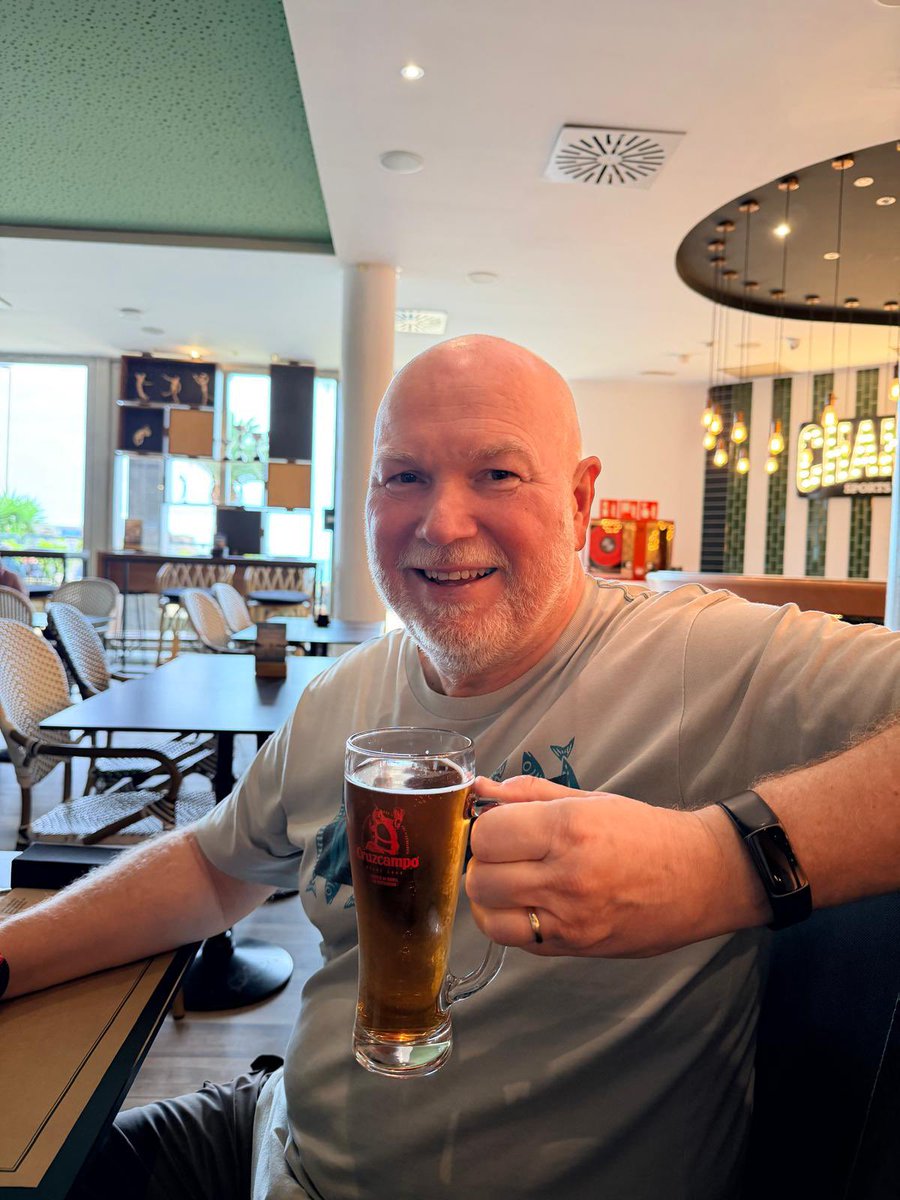 Martin Ellis tweet media