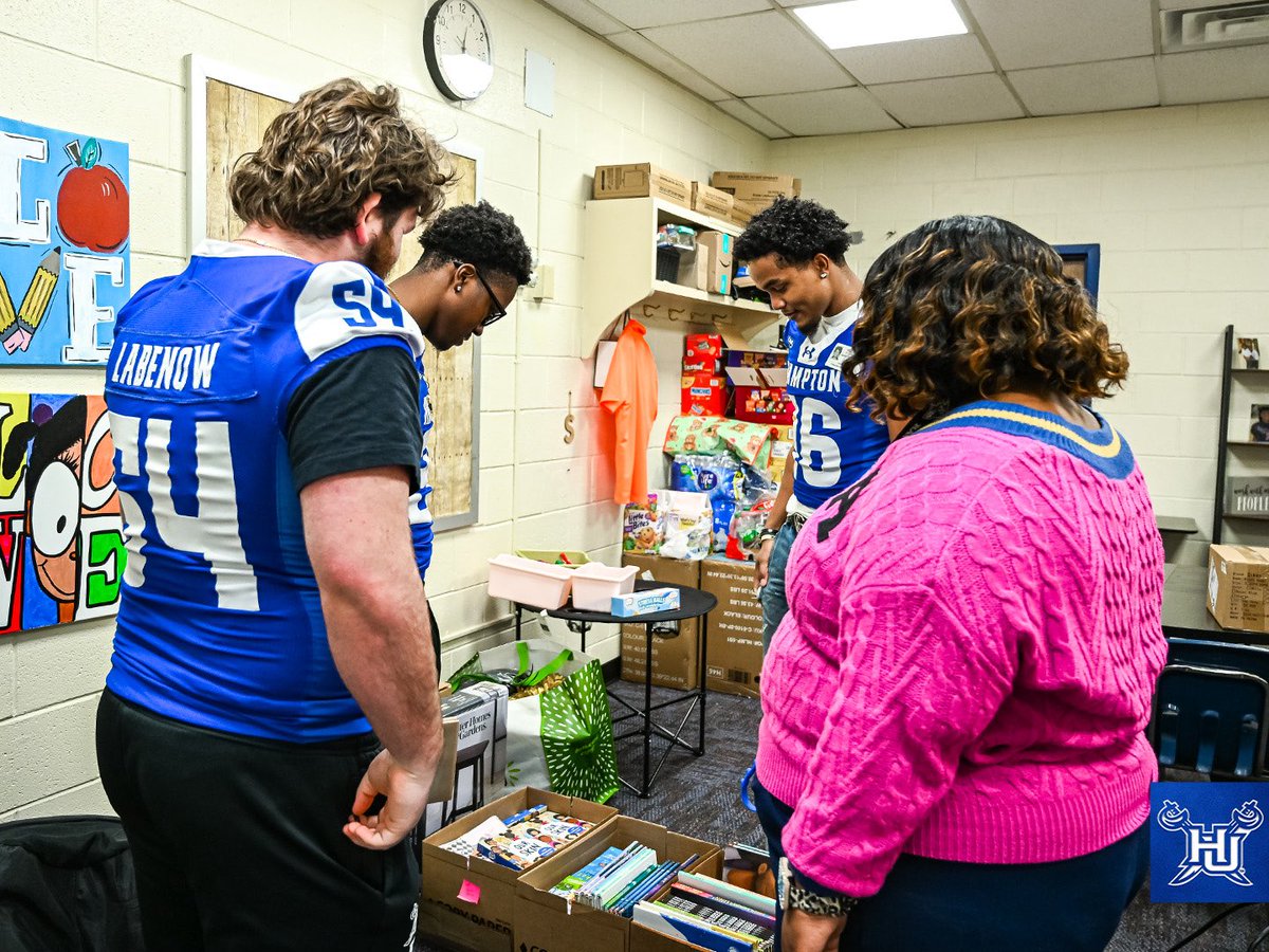 Hampton Pirates Football tweet media