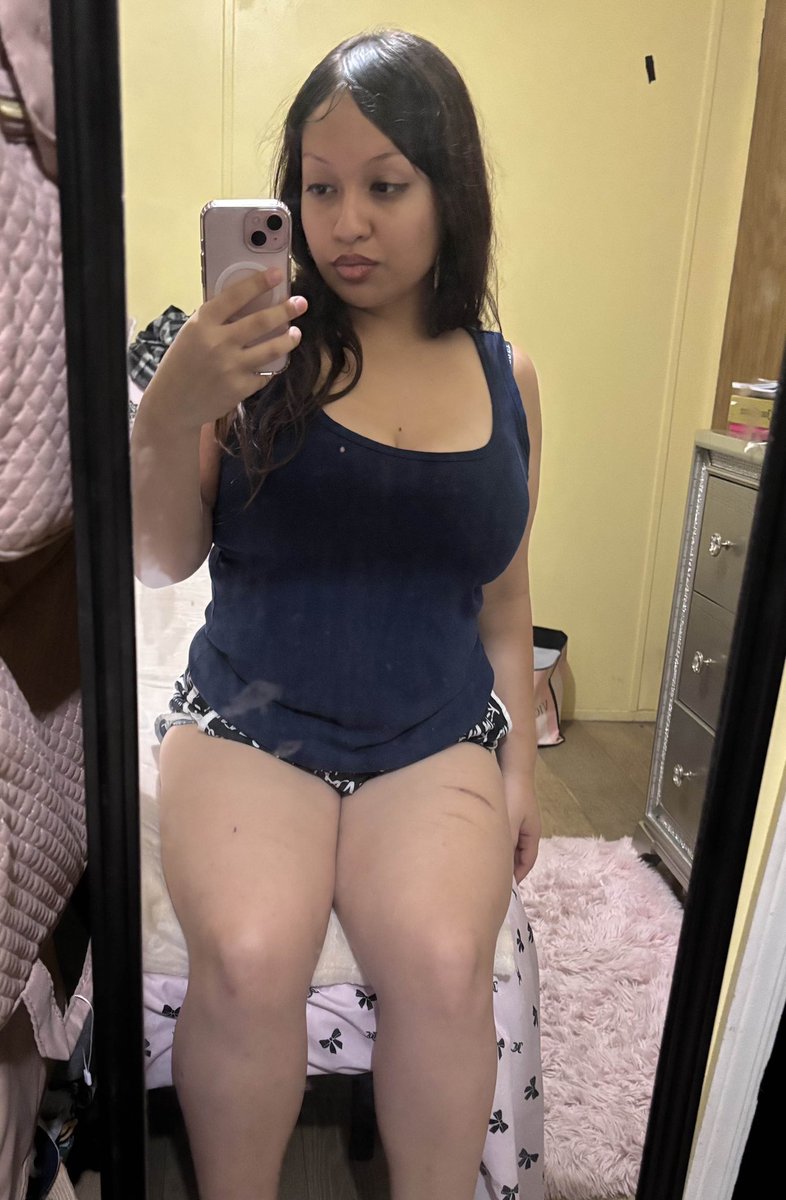 tdehlilaa's tweet photo. @specialKslut just took it now lol no wrapped here https://t.co/8QMh5cpkFU