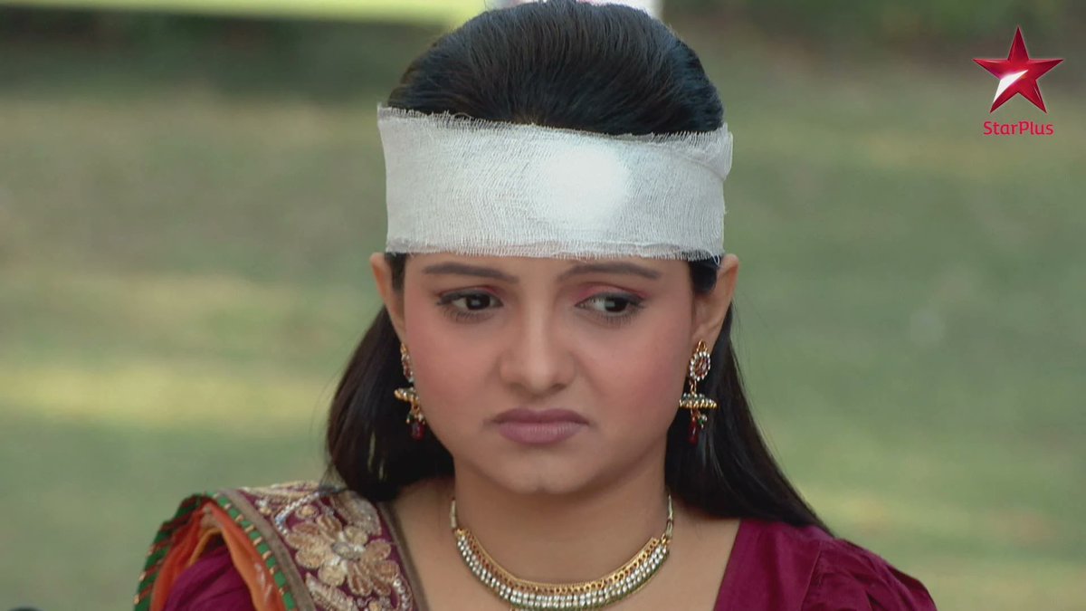 DesiPopCultX's tweet photo. 16 years ago today, Saath Nibhaana Saathiya began traumatizing logic daily.

Iconic honestly. https://t.co/7ZoW5IDwzB
