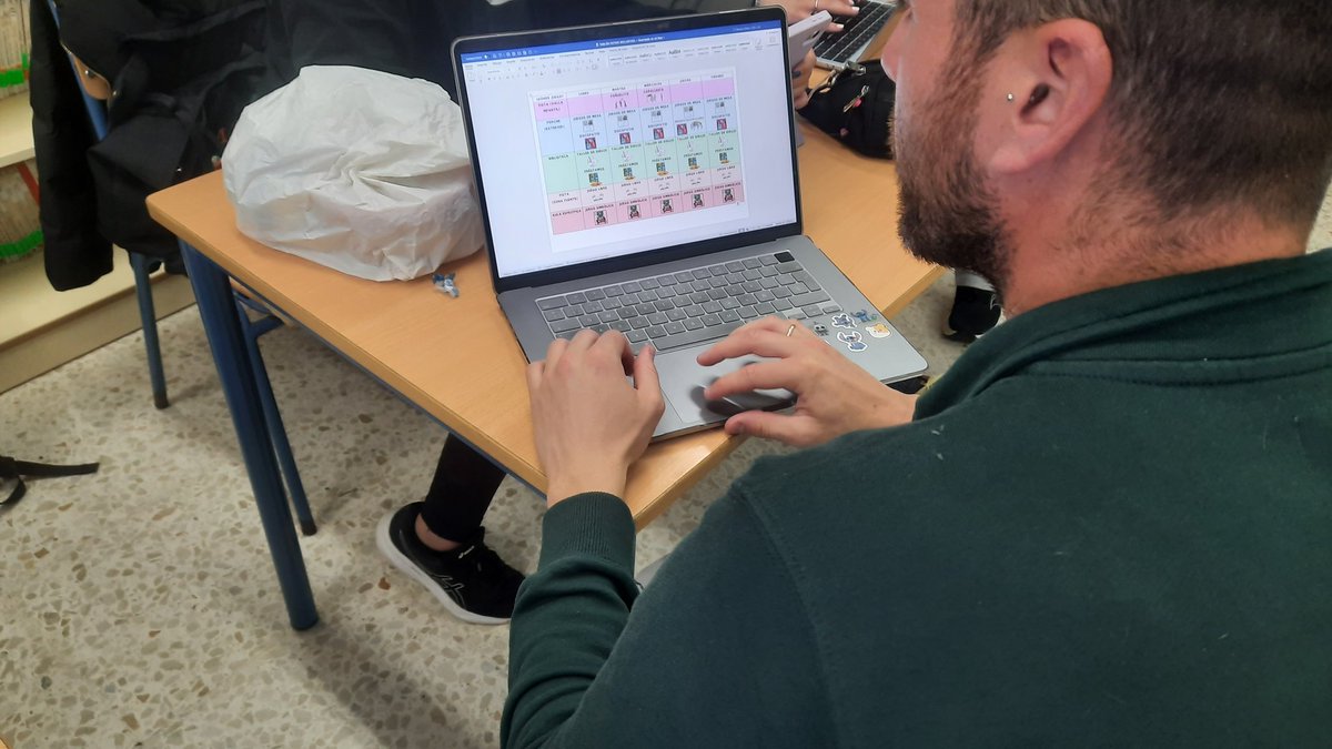 Patios Y Parques Dinámicos tweet media