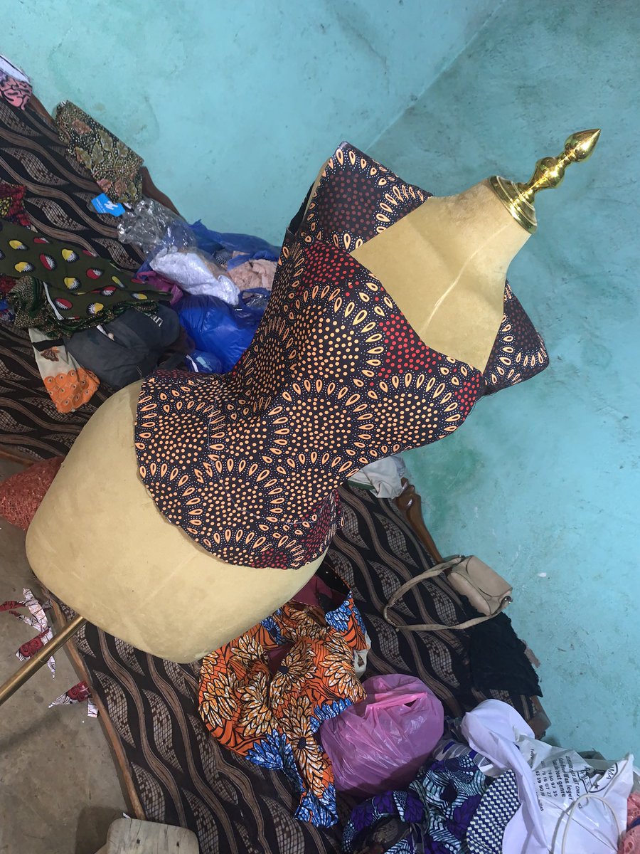 Et quand vient la nuit ça devient couturier 🪡 🧵✂️

#etudiant_couturier