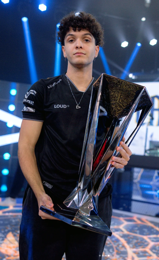 xyno777's tweet photo. CAMPEAO COPA CBLOL EM LIVE
🚨🚨🚨🚨 https://t.co/dt2oeXpMxC