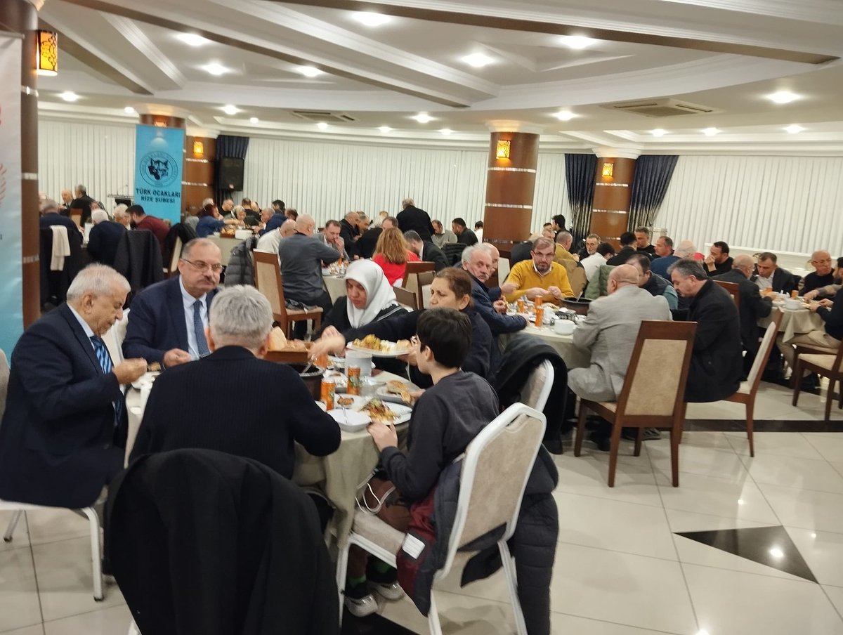 2 Mart Rize’nin Düşman İşgalinden Kurtuluşu'nun yıl dönümüne denk getirdiğimiz ve bu yıl 12.sini gerçekleştirdiğimiz geleneksel iftar programımız bir şölen, kutlama ilgisiyle tamamlandı. Katılan ve destekleyen herkese teşekkür ederiz.