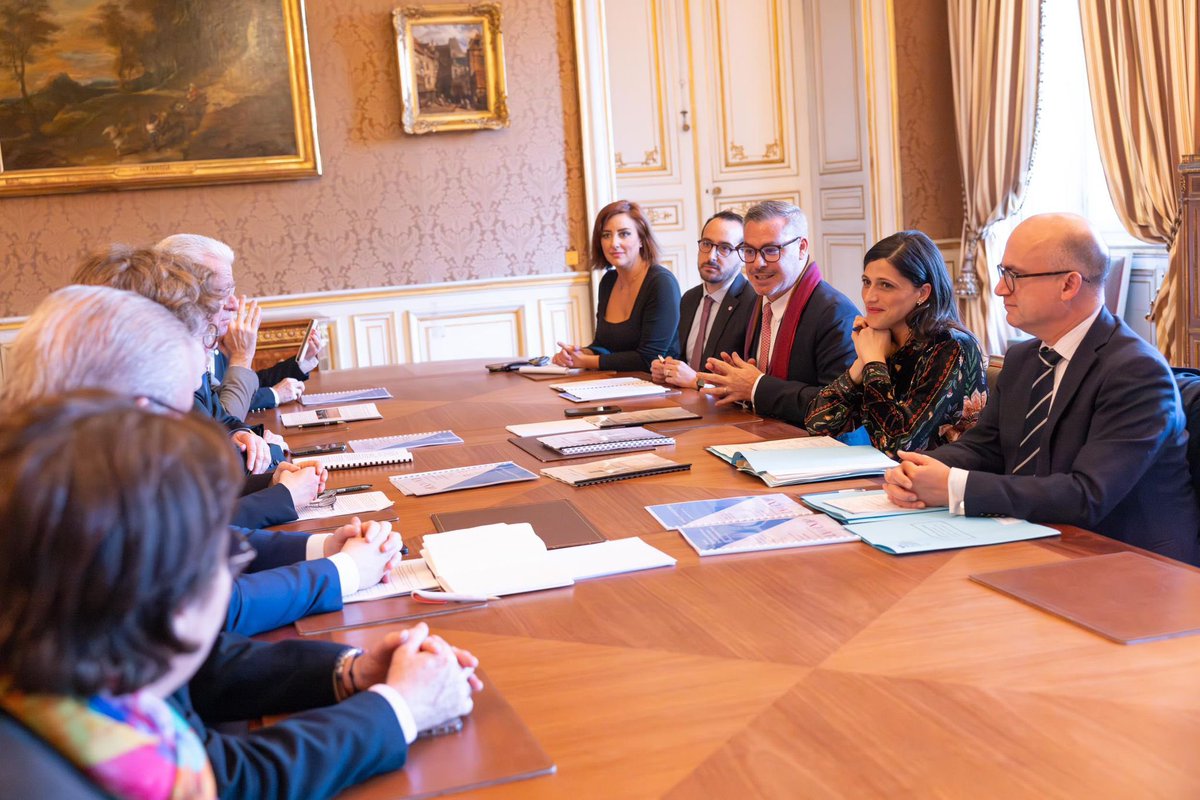 Éléonore Caroit tweet media