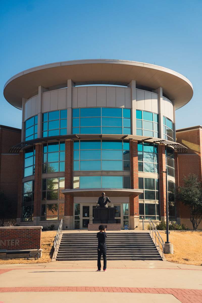The vibes on campus recently since #MidtermSeason is coming up! What are you doing to prepare for the inevitable? 

#RSC #HOC #ETAMU #ExamSeason #FoodForThought #RayburnStudentCenter