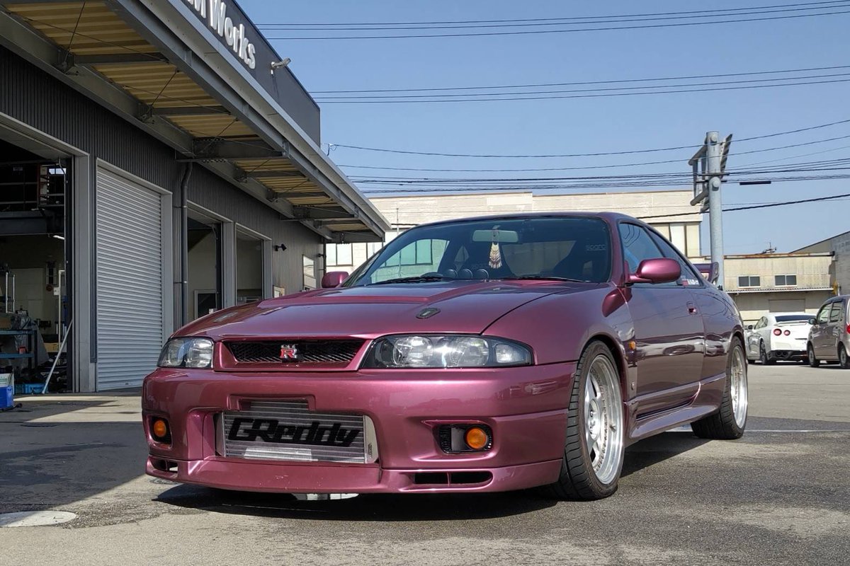 garuda_max's tweet image. 集中豪雨による半水没から奇跡の復活を遂げたヤンキーパープル号です😊

#33の日
#R33 
#GTR