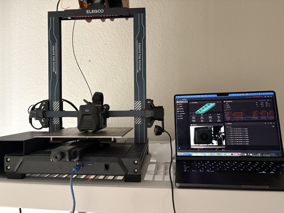atdeastl's tweet photo. I have upgraded to hacking on real things that break when you make a typo. 

I made a nice gouge in the build plate with a one character change. https://t.co/7oCATHUIMd