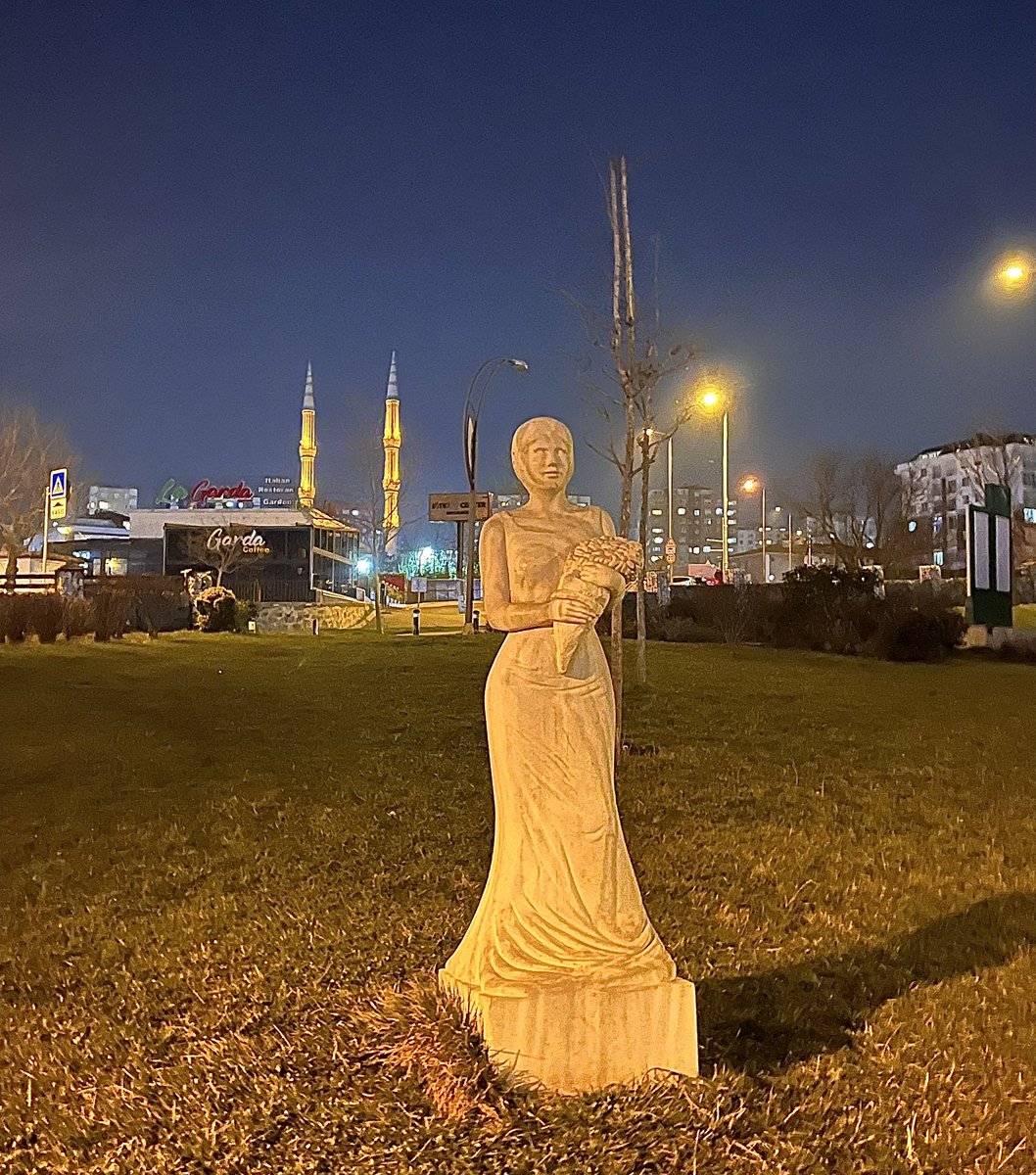 Doğru adamı bekleyen kızlar