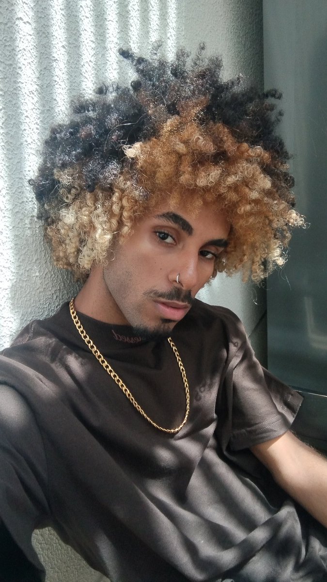 Ei BiNHA 🗣️ (@ubiirax) on Twitter photo 