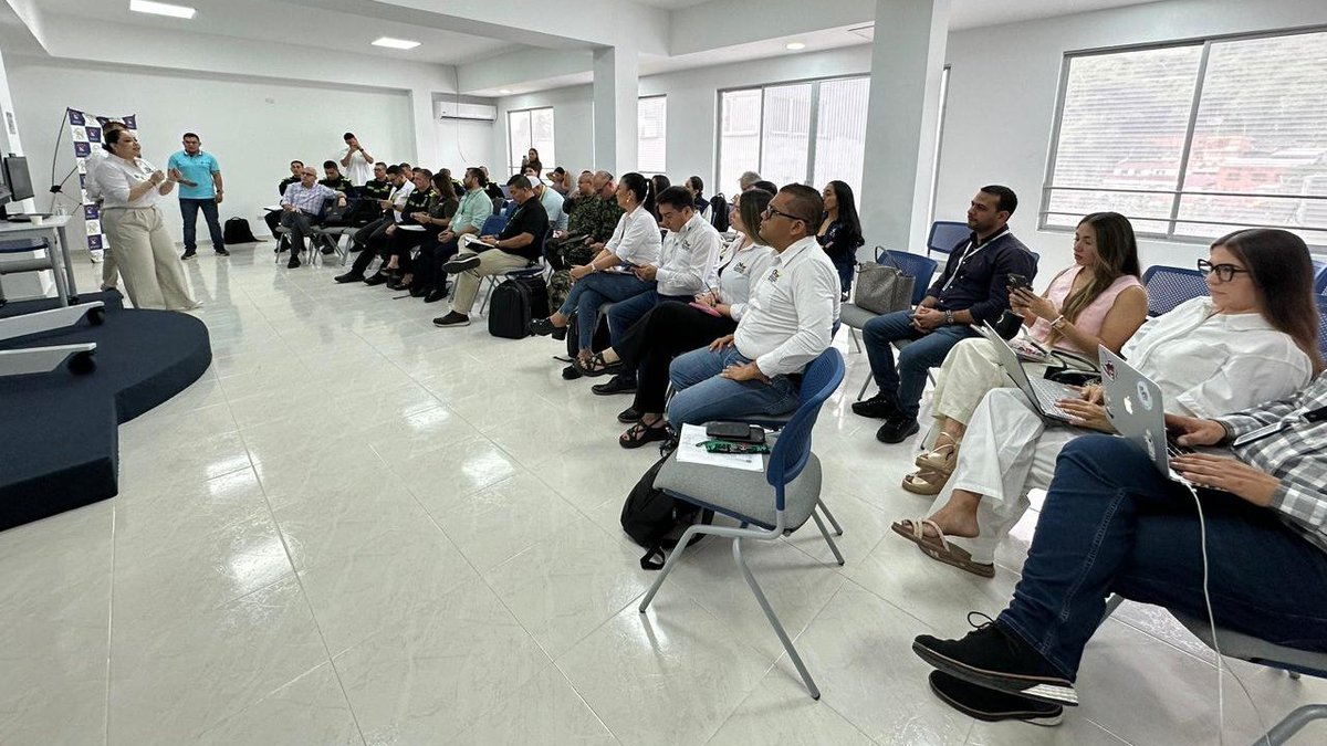PGN_COL's tweet photo. #PazElectoral | Las Procuradurías Provinciales y Regionales de Instrucción del Meta participaron, en representación del Ministerio Público, en el Comité Departamental de Seguimiento Electoral, con seguimiento a los apoyos logísticos de las entidades territoriales para la jornada del próximo 8 de marzo.