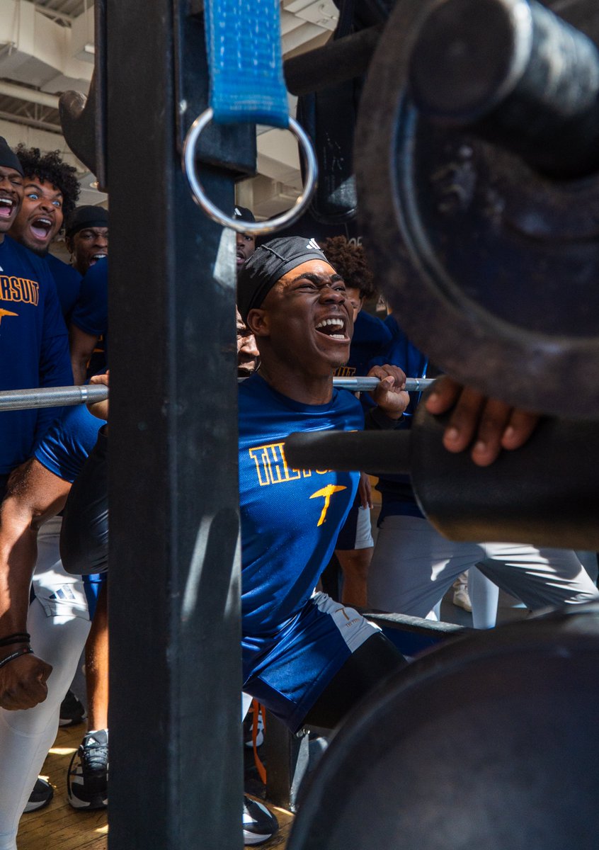 UTEPFB's tweet photo. Growth mindset. 

#PicksUp | #ProcessOverResults https://t.co/T6VgZxp2DG